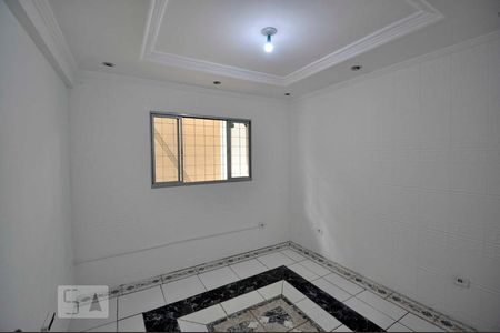 Quarto de kitnet/studio para alugar com 1 quarto, 50m² em Km 18, Osasco