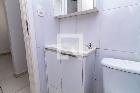 Banheiro de apartamento para alugar com 2 quartos, 46m² em Água Branca, São Paulo