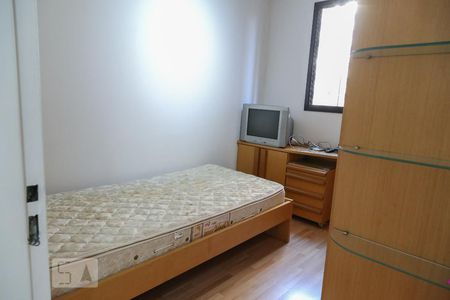 Quarto 2 de apartamento para alugar com 3 quartos, 80m² em Vila Olímpia, São Paulo