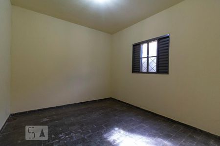 Quarto de casa para alugar com 1 quarto, 35m² em Santa Mônica, Uberlândia