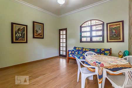 Sala 2 de casa à venda com 3 quartos, 600m² em Pechincha, Rio de Janeiro