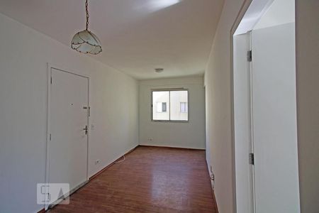 Sala de apartamento para alugar com 2 quartos, 45m² em Jardim Leonor, Cotia