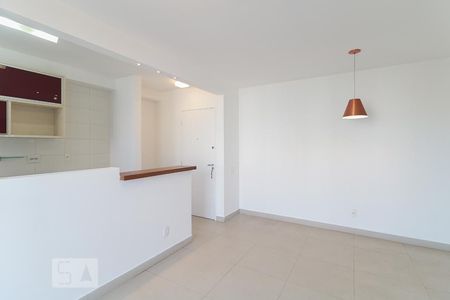 Sala de apartamento para alugar com 2 quartos, 64m² em Vila Polopoli, São Paulo