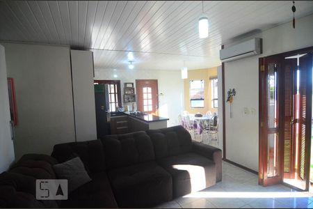 Sala de casa à venda com 3 quartos, 120m² em Estância Velha, Canoas