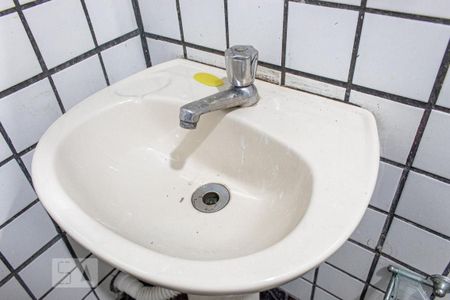 Banheiro de apartamento à venda com 12 quartos, 194m² em Vila Yolanda, Osasco