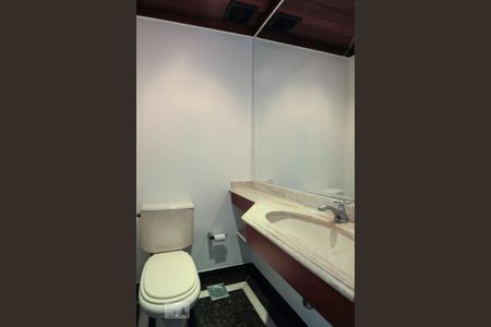 Lavabo de apartamento à venda com 4 quartos, 143m² em Barra da Tijuca, Rio de Janeiro