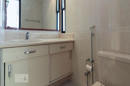 Lavabo de apartamento à venda com 4 quartos, 143m² em Barra da Tijuca, Rio de Janeiro