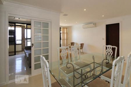 Sala de apartamento à venda com 4 quartos, 143m² em Barra da Tijuca, Rio de Janeiro