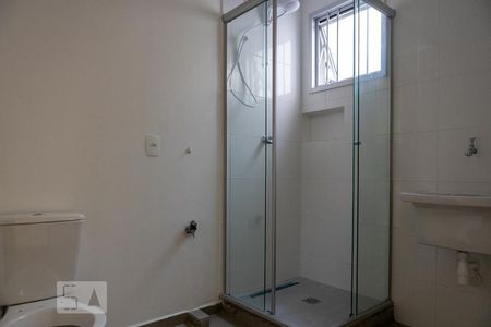 Banheiro de kitnet/studio à venda com 1 quarto, 29m² em Vila Indiana, São Paulo