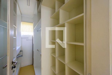 Closet da suíte de apartamento à venda com 2 quartos, 85m² em Santa Tereza, Porto Alegre