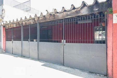 Casa para alugar com 100m², 3 quartos e 3 vagas Casa para alugar com 100m², 3 quartos e 3 vagasFachada