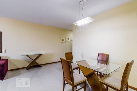 Sala de apartamento para alugar com 3 quartos, 127m² em Jardim Guanabara, Rio de Janeiro