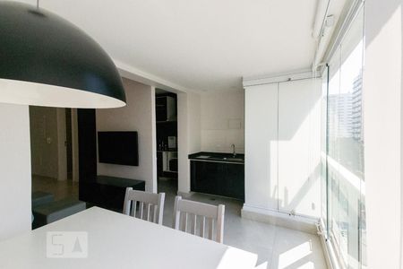 Varanda de kitnet/studio à venda com 1 quarto, 37m² em Moema, São Paulo