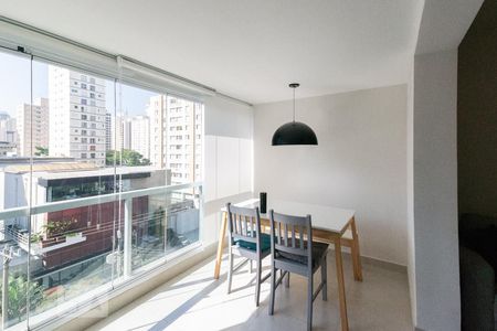 Varanda de kitnet/studio à venda com 1 quarto, 37m² em Moema, São Paulo