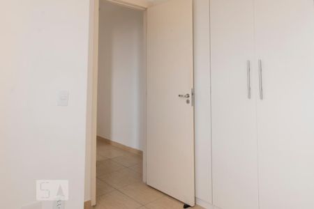 Quarto 2 de apartamento para alugar com 2 quartos, 47m² em Vila Independência, São Paulo