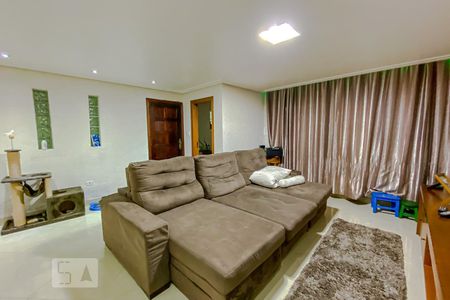 Sala de casa à venda com 3 quartos, 133m² em Capão do Embira, São Paulo