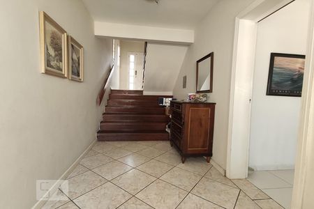 Escada de casa à venda com 4 quartos, 380m² em Morro do Espelho, São Leopoldo