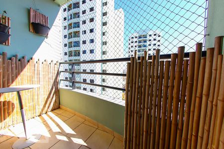 Sacada da Sala de apartamento para alugar com 3 quartos, 76m² em Gopoúva, Guarulhos