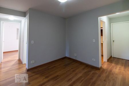 Sala de apartamento à venda com 3 quartos, 70m² em Vila Indiana, São Paulo