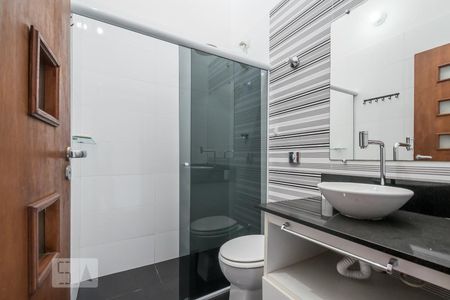 Banheiro de casa para alugar com 2 quartos, 80m² em Cidade Monções, São Paulo