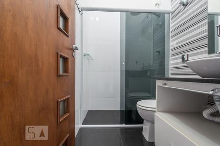 Banheiro de casa para alugar com 2 quartos, 80m² em Cidade Monções, São Paulo