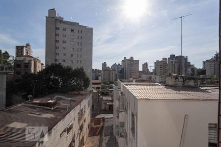 Vista da sala  de apartamento à venda com 3 quartos, 100m² em São Pedro, Belo Horizonte