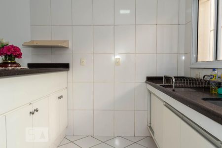 Cozinha de casa de condomínio à venda com 3 quartos, 120m² em Vila Regente Feijó, São Paulo