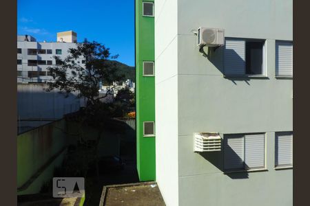 Sala - Vista de apartamento para alugar com 2 quartos, 49m² em Itacorubi, Florianópolis