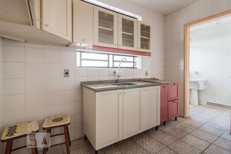 Cozinha de apartamento à venda com 2 quartos, 56m² em Nonoai, Porto Alegre