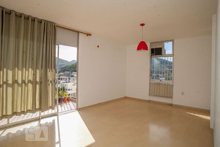 Sala de apartamento à venda com 1 quarto, 60m² em Taquara, Rio de Janeiro