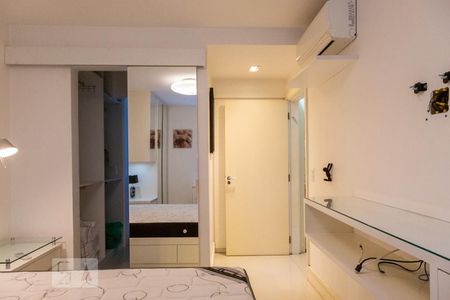 Suite de apartamento para alugar com 2 quartos, 80m² em Itaim Bibi, São Paulo