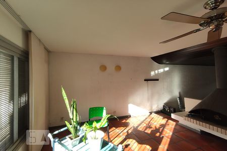 Sala de Estar de casa à venda com 4 quartos, 270m² em Centro, São Leopoldo