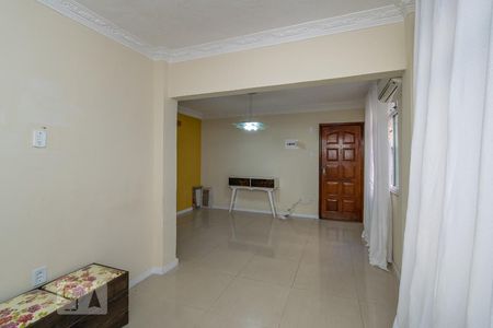 Sala de apartamento para alugar com 2 quartos, 60m² em Irajá, Rio de Janeiro