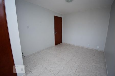 Sala de apartamento para alugar com 2 quartos, 62m² em Guará I, Brasília