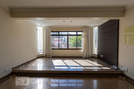 SALA de casa para alugar com 4 quartos, 200m² em Mooca, São Paulo