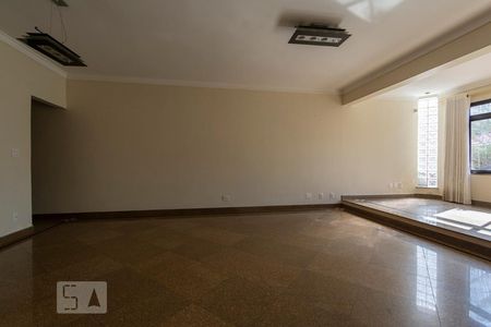 SALA de casa para alugar com 4 quartos, 200m² em Mooca, São Paulo