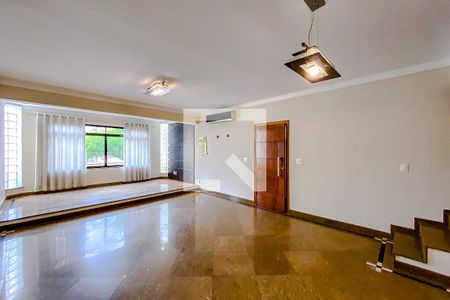 Sala de casa para alugar com 4 quartos, 200m² em Mooca, São Paulo