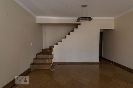 SALA de casa para alugar com 4 quartos, 200m² em Mooca, São Paulo