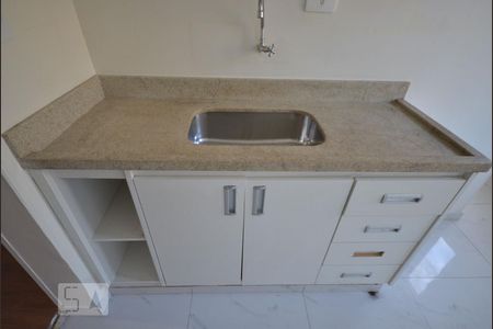 Cozinha de apartamento à venda com 1 quarto, 30m² em Cambuci, São Paulo