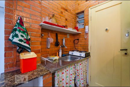 Cozinha de kitnet/studio para alugar com 1 quarto, 30m² em Embaré, Santos