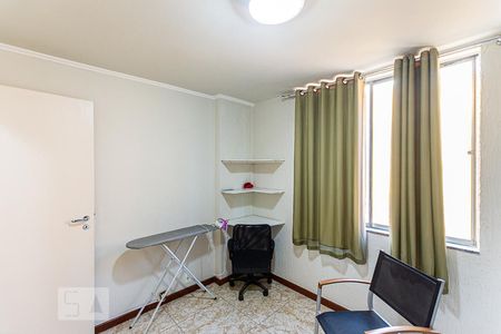 Quarto de apartamento à venda com 2 quartos, 60m² em Ingá, Niterói
