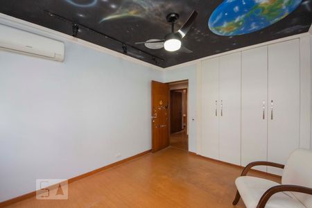 Quarto 1 de apartamento à venda com 3 quartos, 136m² em Petrópolis, Porto Alegre