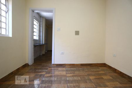 Quarto de casa para alugar com 1 quarto, 35m² em Vila Indiana, São Paulo