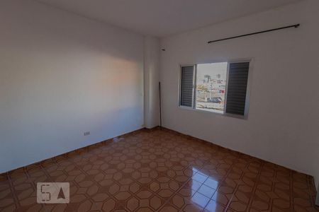 Dormitório de casa para alugar com 1 quarto, 50m² em Vila Roque, São Paulo