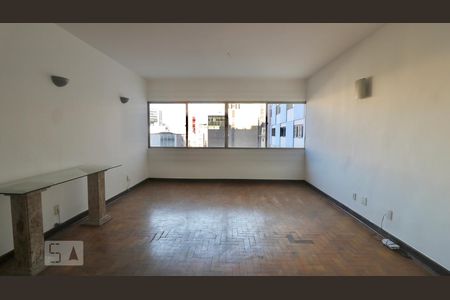 Apartamento à venda com 100m², 2 quartos e sem vagaSala