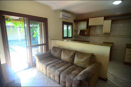 Sala de casa à venda com 2 quartos, 110m² em Igara, Canoas