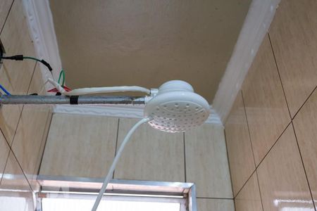 Casa à venda com 250m², 5 quartos e 2 vagas Casa à venda com 250m², 5 quartos e 2 vagasChuveiro