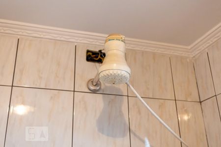 Casa à venda com 250m², 5 quartos e 2 vagas Casa à venda com 250m², 5 quartos e 2 vagasChuveiro