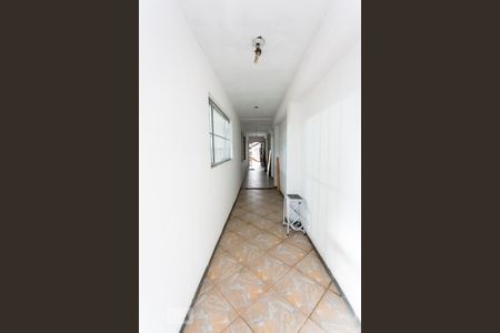 Casa à venda com 250m², 5 quartos e 2 vagas Casa à venda com 250m², 5 quartos e 2 vagasCorredor