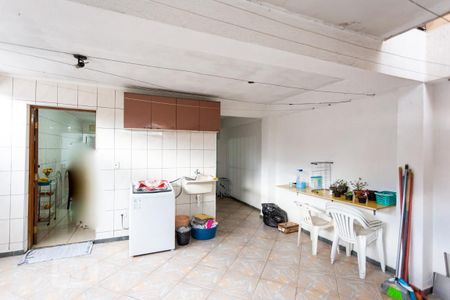 Casa à venda com 250m², 5 quartos e 2 vagas Casa à venda com 250m², 5 quartos e 2 vagasQuintal